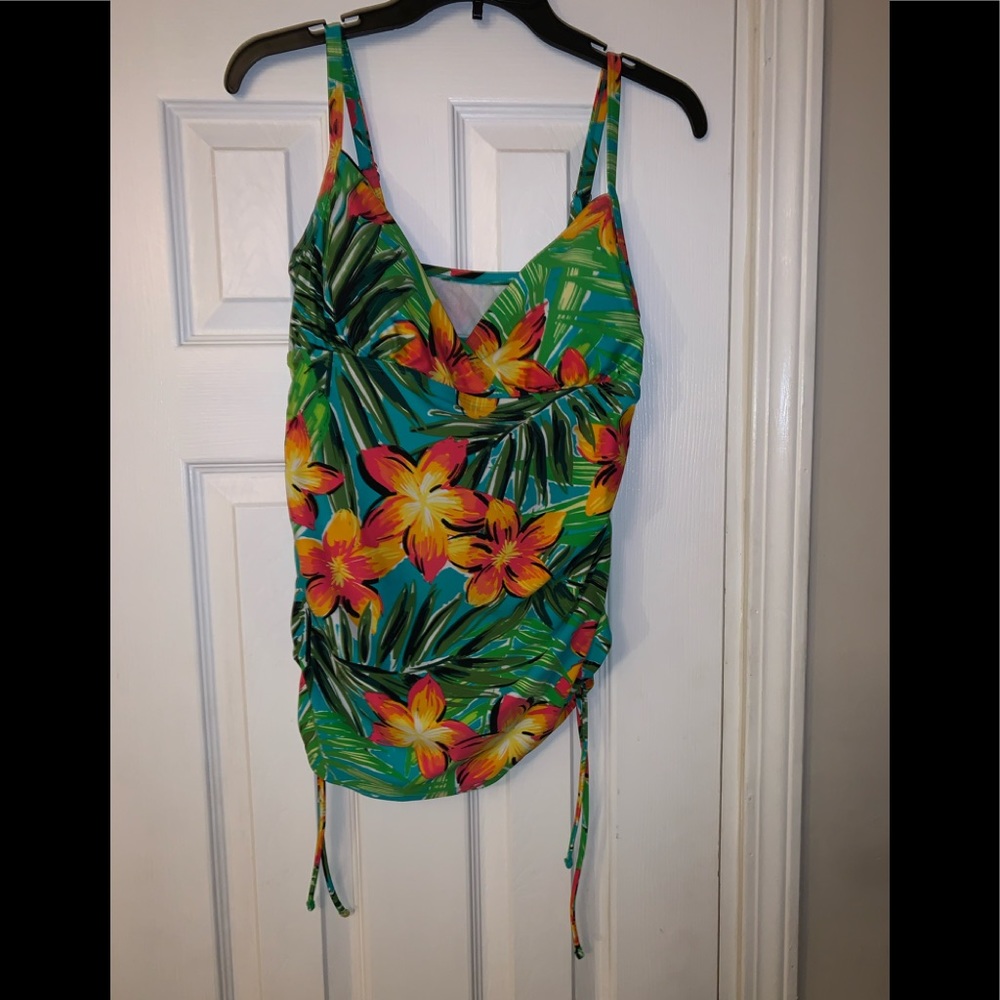 Suddenly Slim by Catalina Tankini, Size S (4-6)
